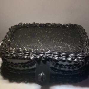 Darker than darkness Fake cake jewelry box
